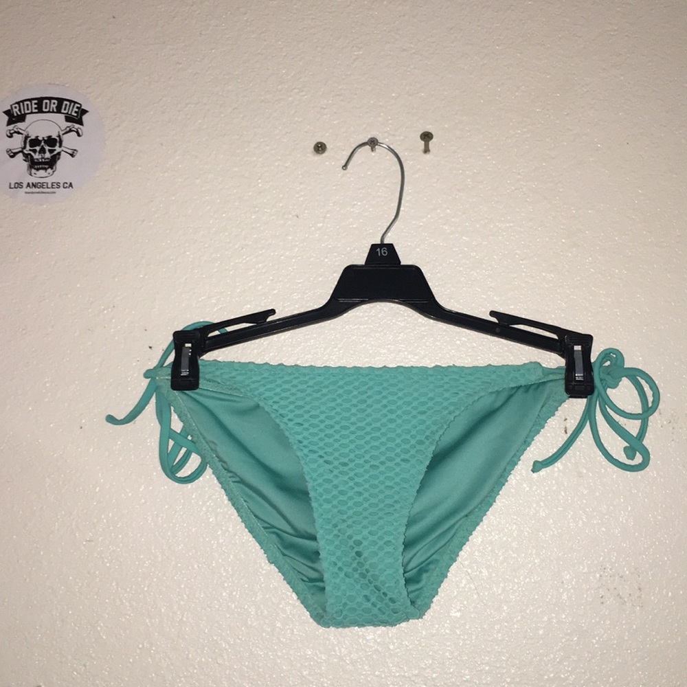 Bikini bottom